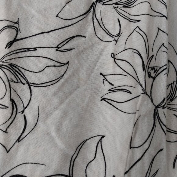 Amish Mennonite Cape Dress 39"B 34"W White Black Floral Linen-Like - Picture 7 of 11